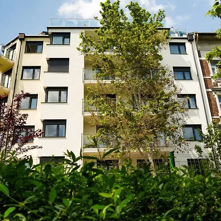 Apartament Matyas Corner Green Square Studio Iii